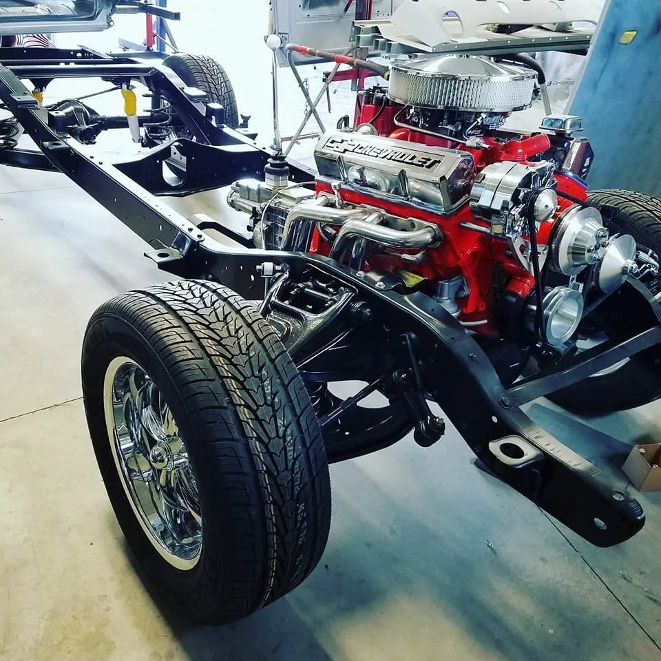 1969 シェビー C-10 ブルー/ホワイトアジャスタブルサスペンション